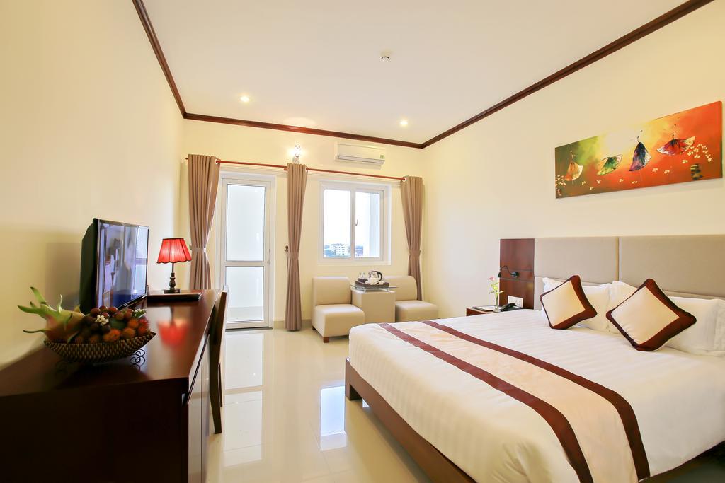 Ban Thach Riverside Hotel & Resort Tam Ky Room photo