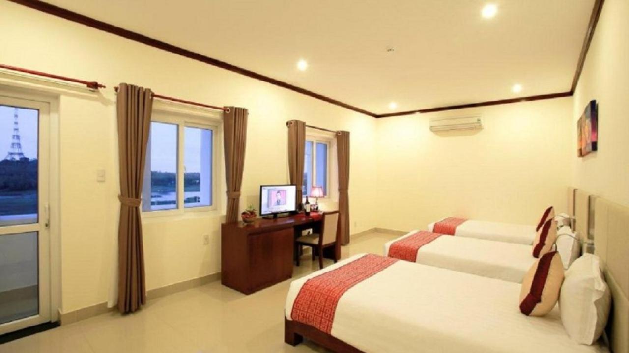 Ban Thach Riverside Hotel & Resort Tam Ky Exterior photo